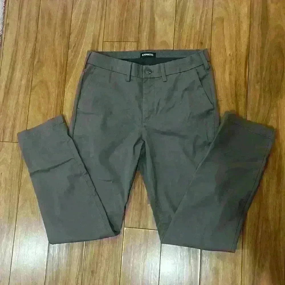 Express Men’s Camo Green Chinos